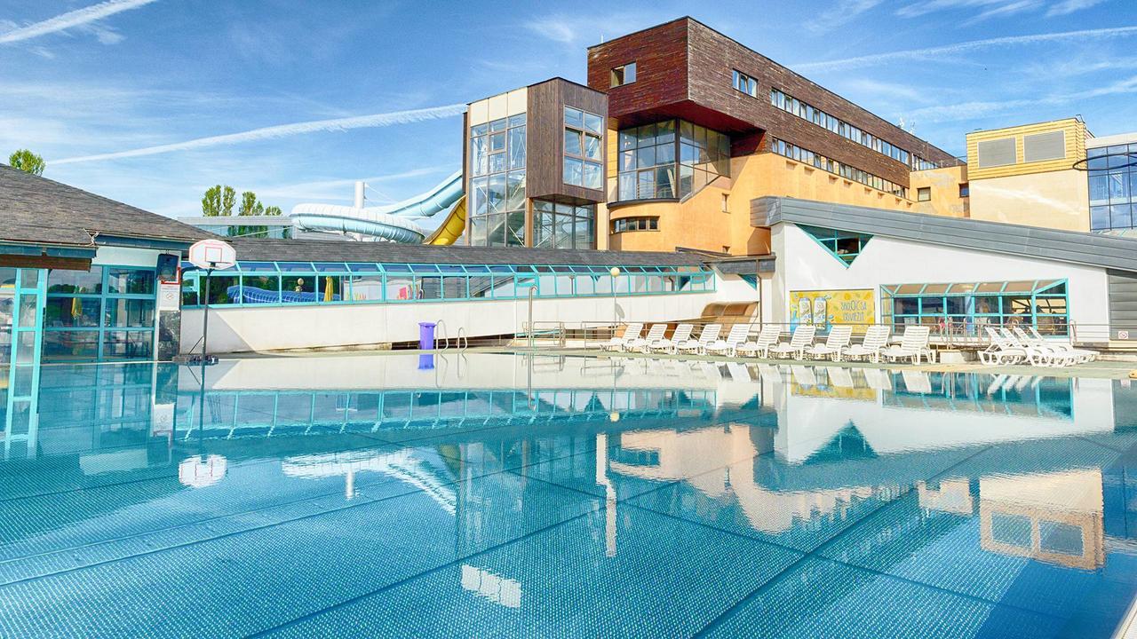 Hotel Aquacity Mountain View Poprad Eksteriør bilde