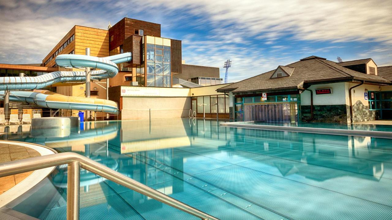 Hotel Aquacity Mountain View Poprad Eksteriør bilde